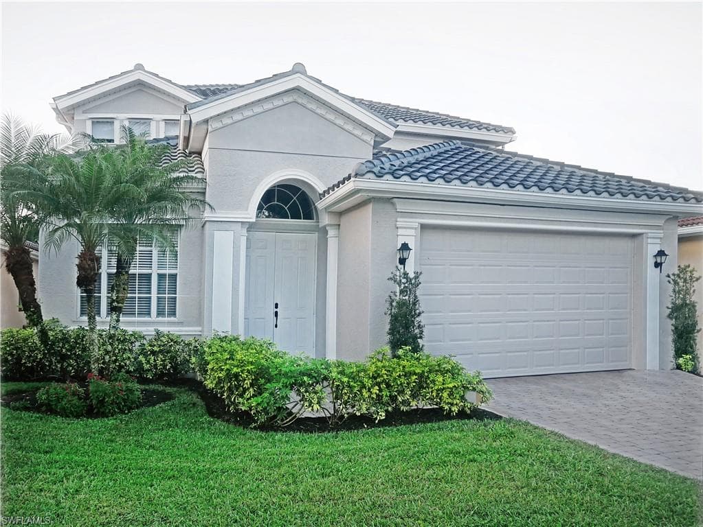 5584 Lago Villaggio WAY NAPLES, FL 34104