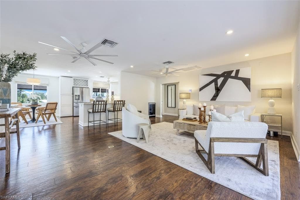 2631 Shoreview DR NAPLES, FL 34112