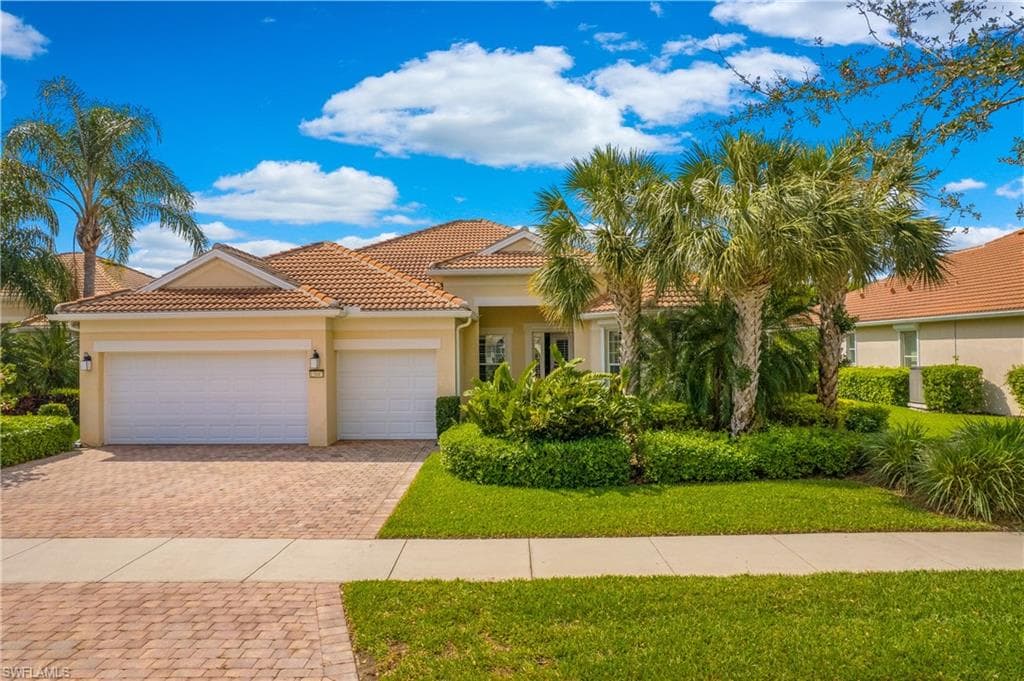 15047 Cuberra LN BONITA SPRINGS, FL 34135
