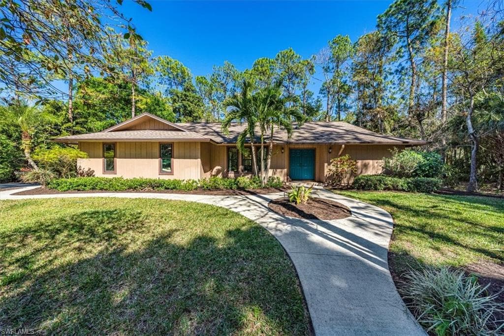 5111 Sycamore DR NAPLES, FL 34119