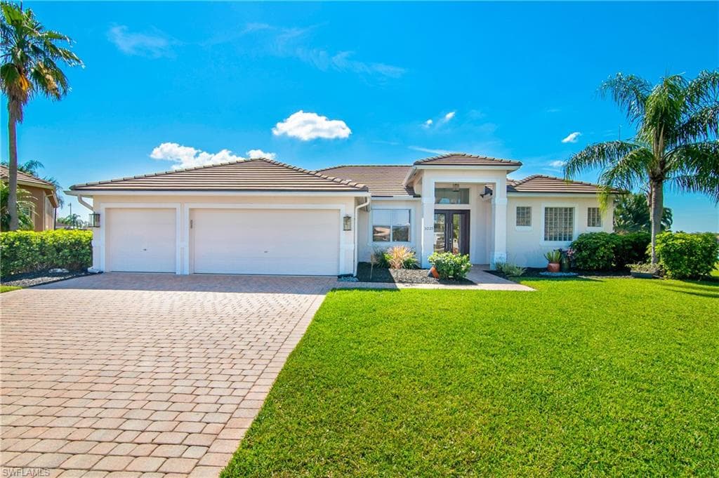 3225 Brookeview CT NW NAPLES, FL 34120