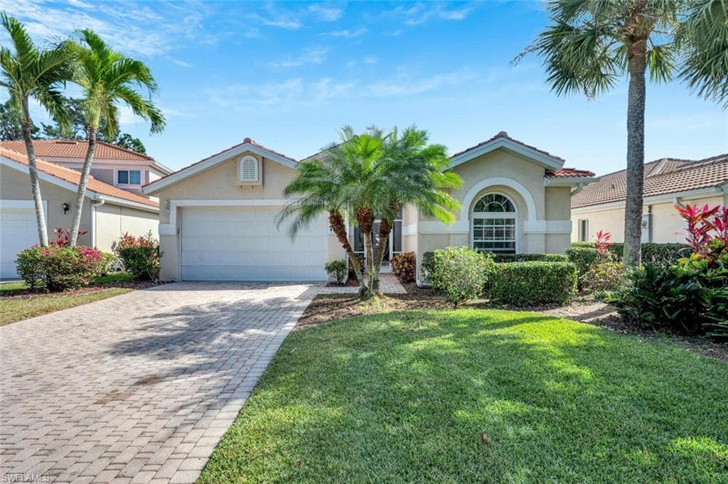 7863 Berkshire Pines DR NAPLES, FL 34104