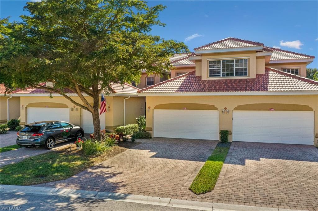 5499 Avon Park CT 104 FORT MYERS, FL 33912