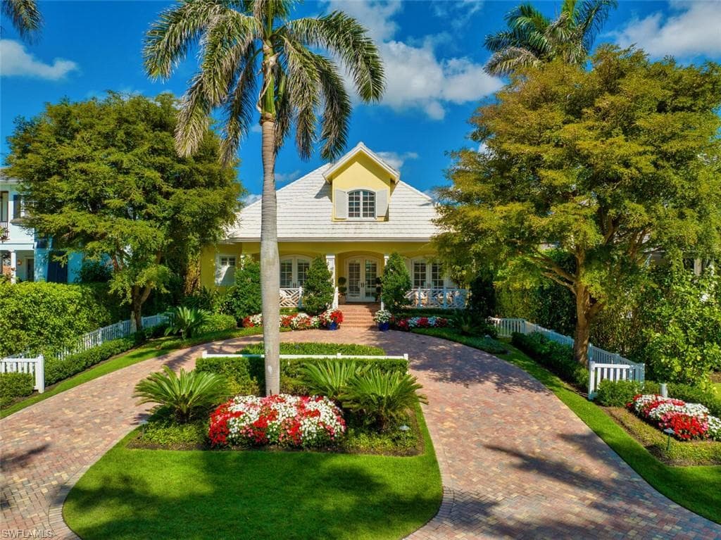 623 14th AVE S NAPLES, FL 34102