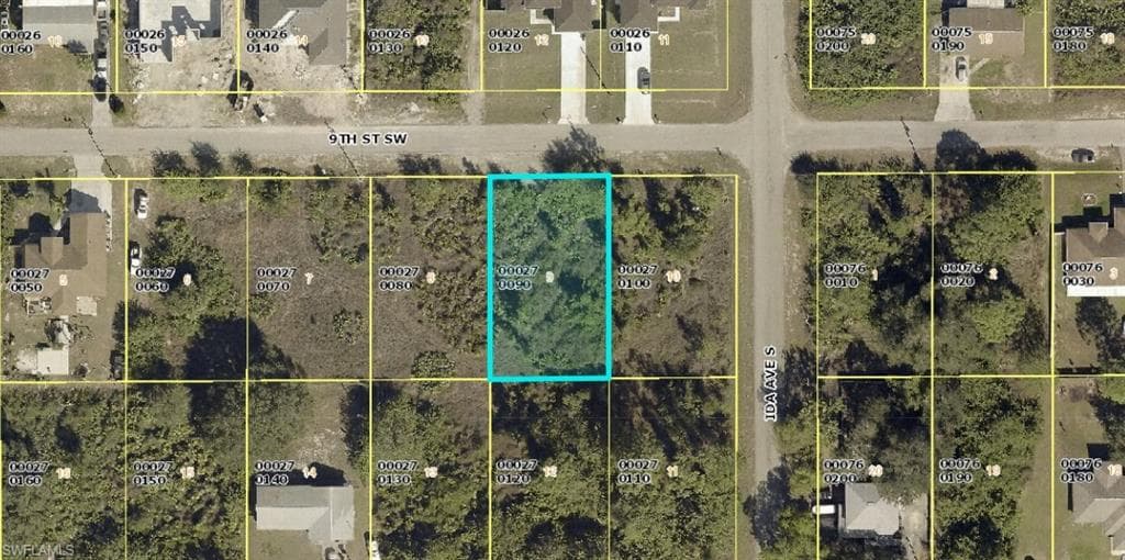 2903 9th ST SW LEHIGH ACRES, FL 33976