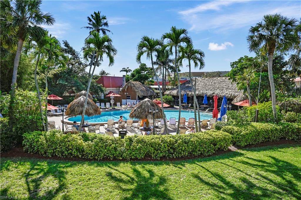 2555 Tamiami TRL N 240 NAPLES, FL 34103