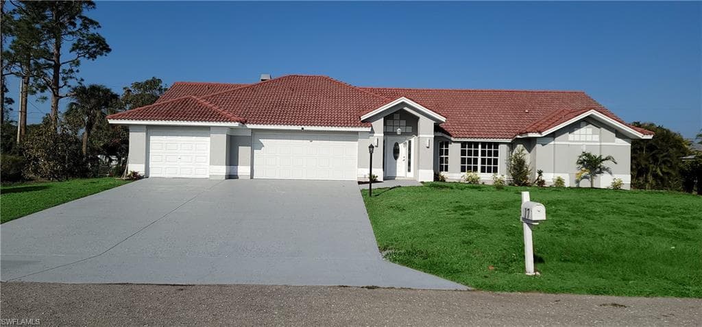17 Hampton AVE LEHIGH ACRES, FL 33936