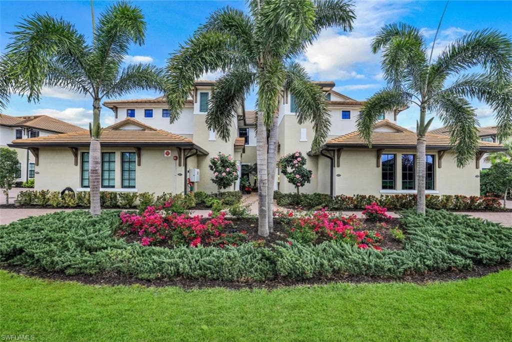 2149 Frangipani CIR 6-101 NAPLES, FL 34120