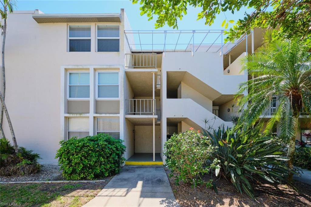 5959 Winkler RD 120 FORT MYERS, FL 33919
