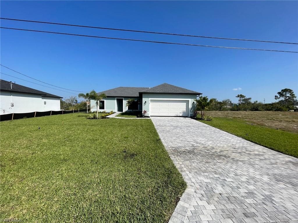 913 NE 11th TER CAPE CORAL, FL 33909