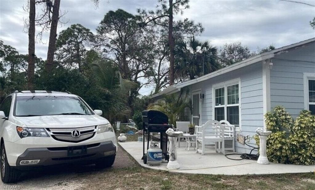 711 18th AVE NW NAPLES, FL 34120