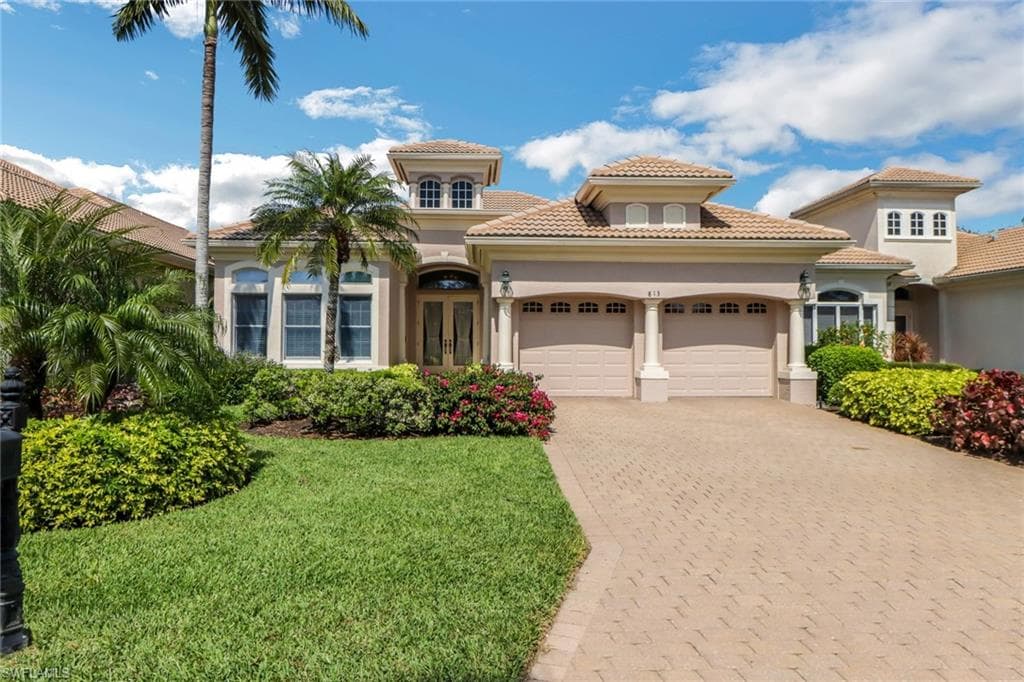 813 Villa Florenza DR NAPLES, FL 34119