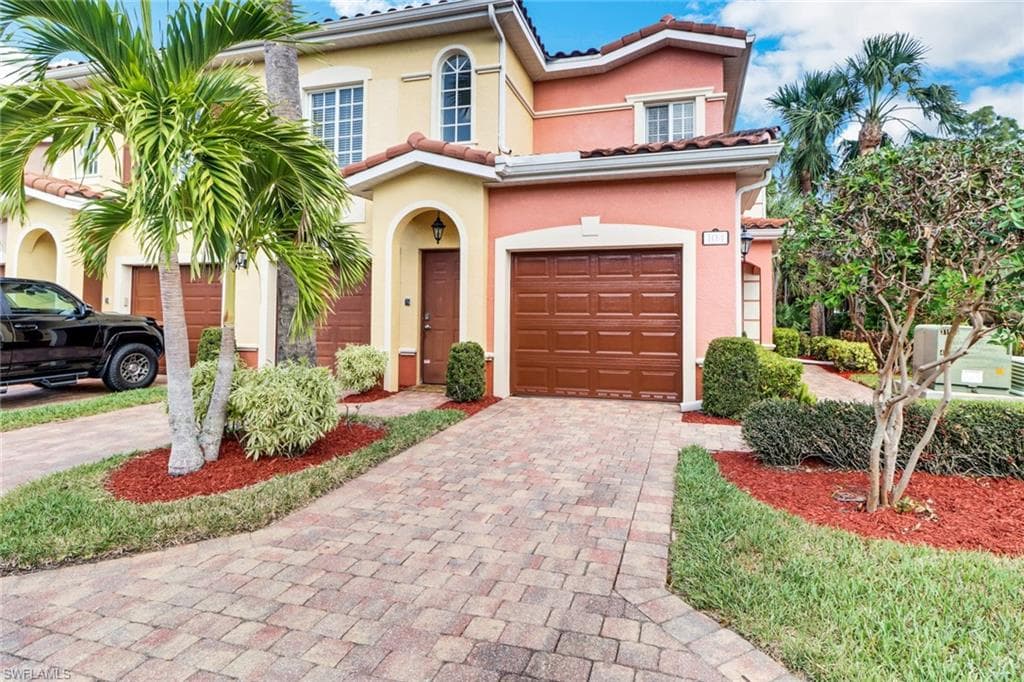 20251 Royal Villagio CT 104 ESTERO, FL 33928