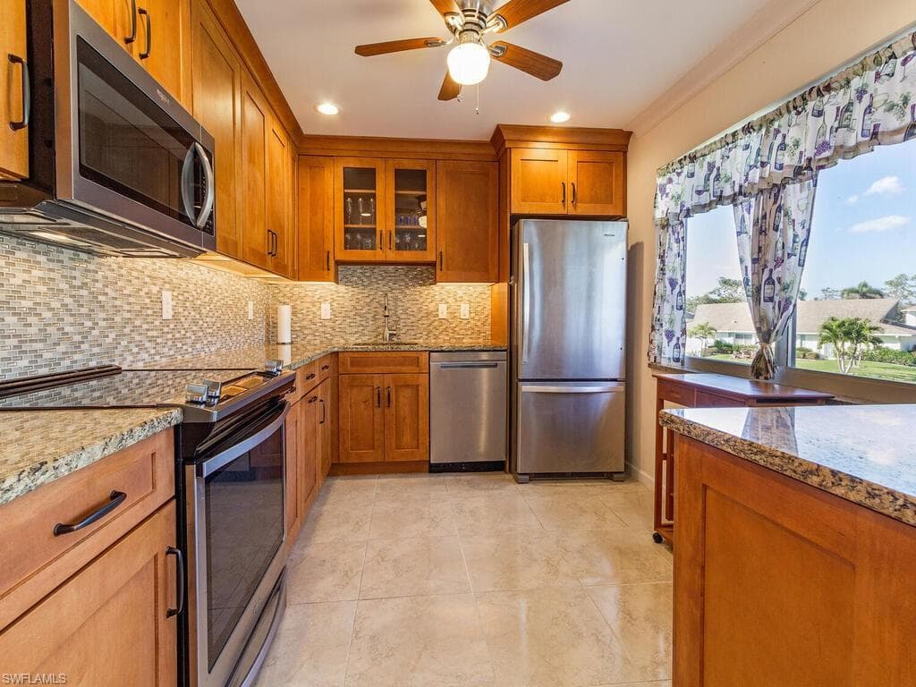 160 Penny LN 1024 NAPLES, FL 34112