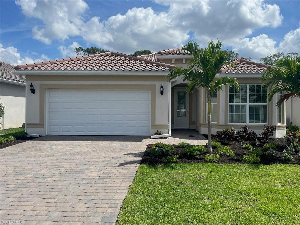 7557 Paradise Tree DR NORTH FORT MYERS, FL 33917