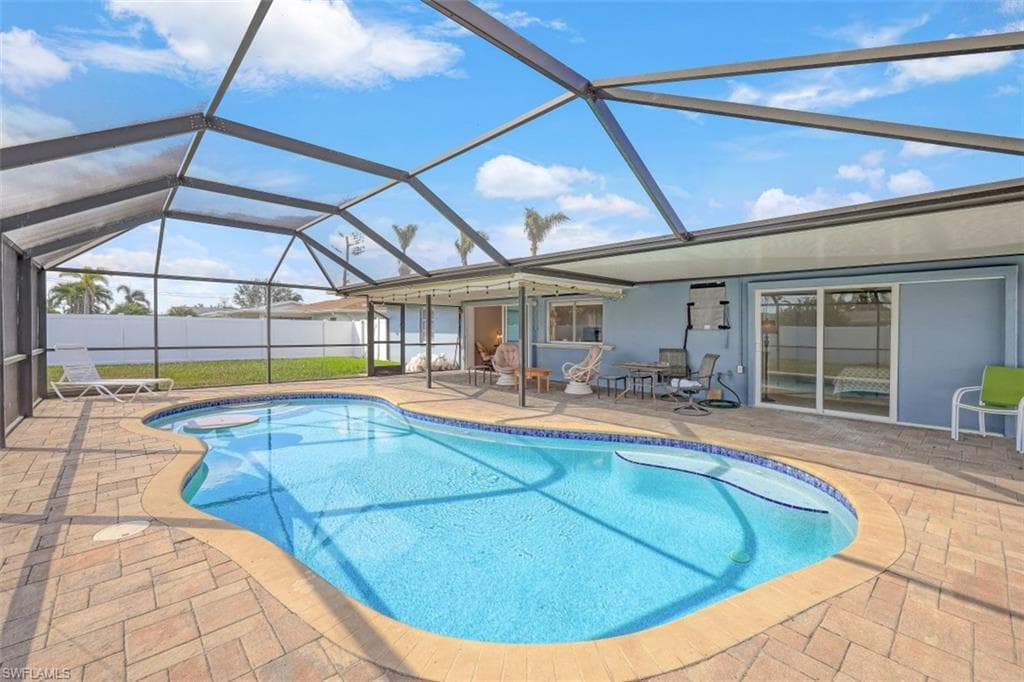 240 SE 43rd TER CAPE CORAL, FL 33904