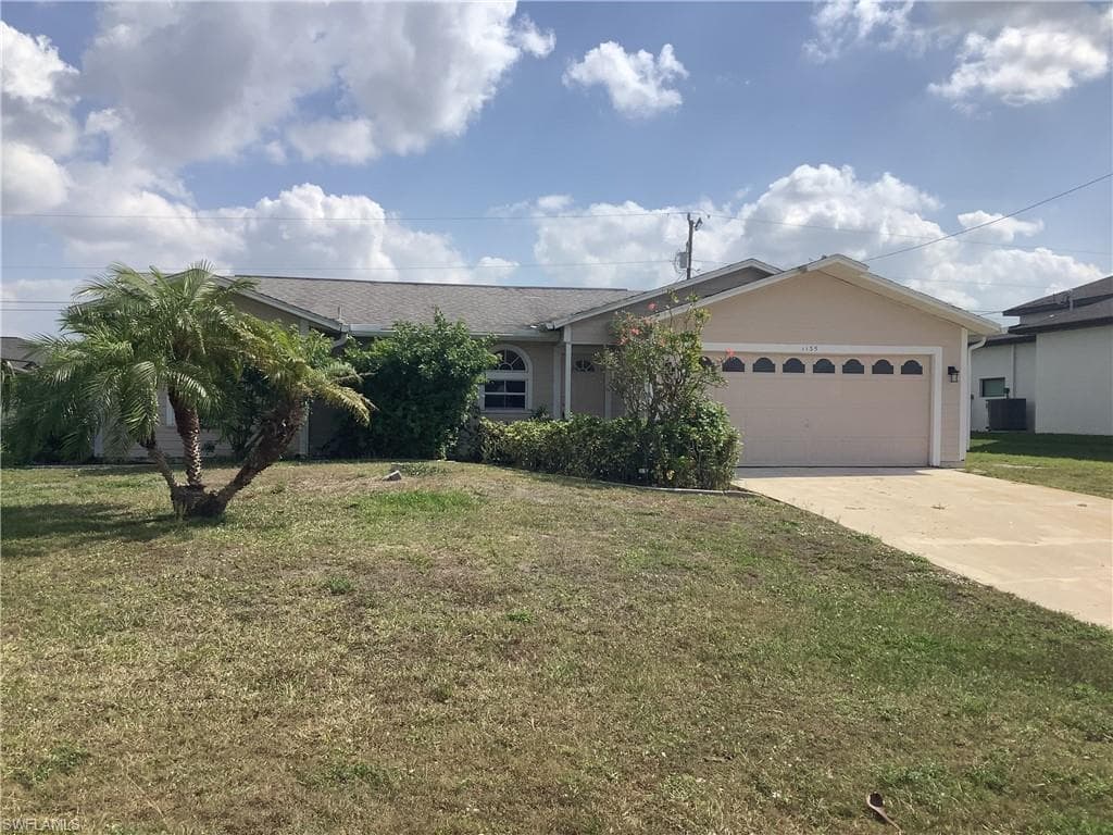 1135 NE 2nd PL CAPE CORAL, FL 33909