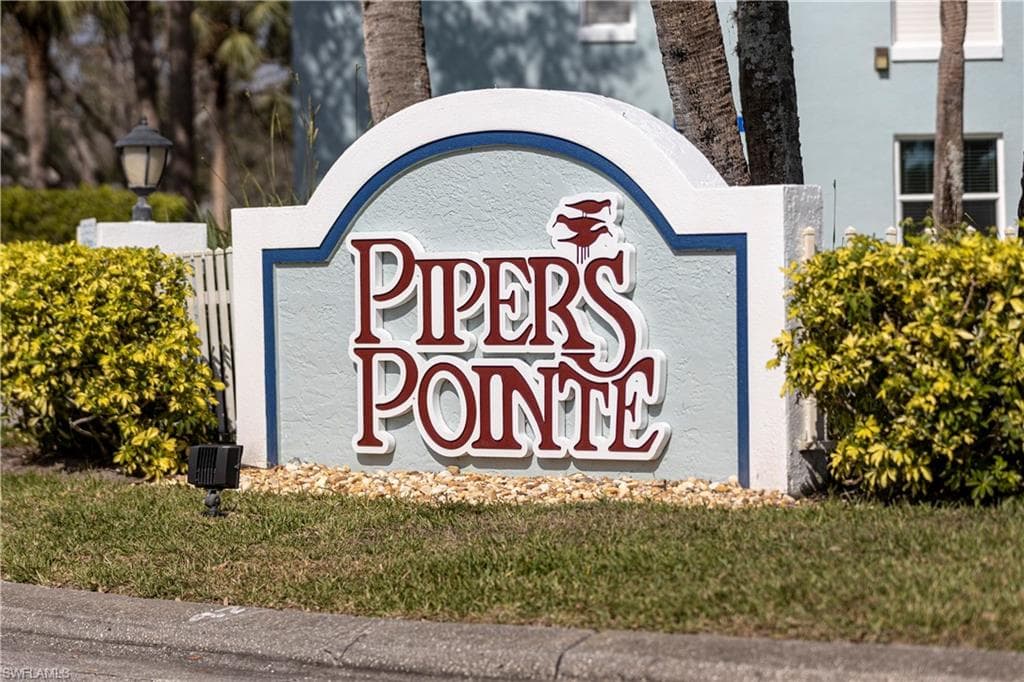117 Wading Bird CIR A-102 NAPLES, FL 34110