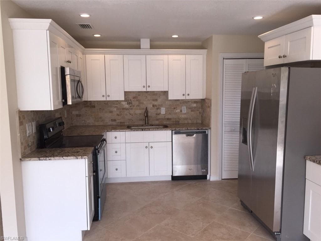 38 Knights Bridge RD A-42 NAPLES, FL 34112