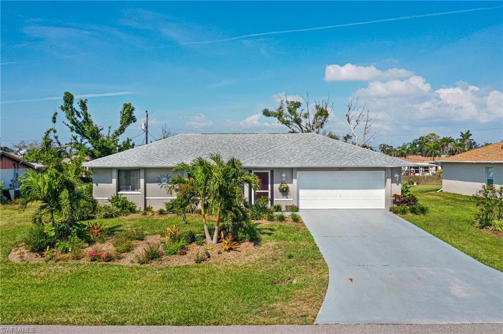 207 SE 43rd LN CAPE CORAL, FL 33904