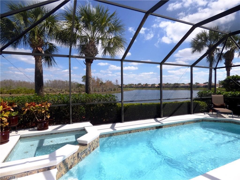 10037 Oakhurst WAY FORT MYERS, FL 33913