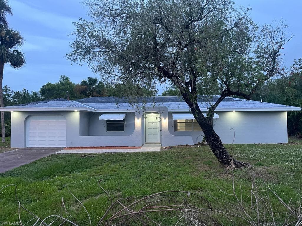 1020 Columbus AVE LEHIGH ACRES, FL 33972