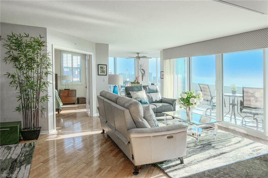 6101 Pelican Bay BLVD 1804 NAPLES, FL 34108