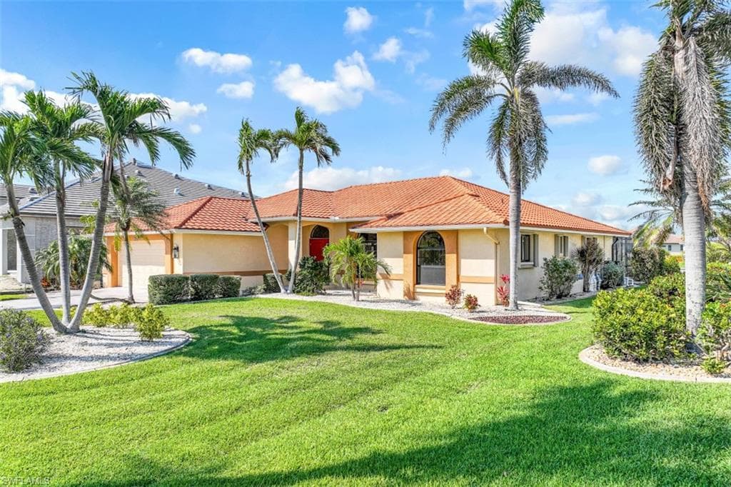 2525 SW 52nd ST CAPE CORAL, FL 33914