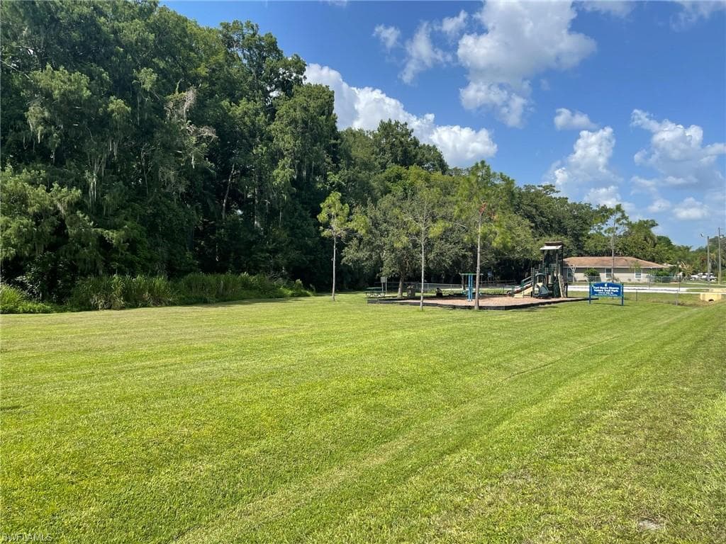 13201 5th ST FORT MYERS, FL 33905