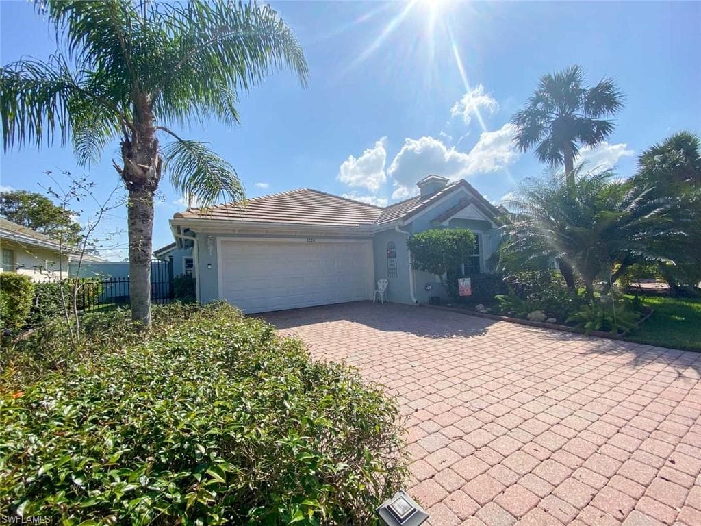 2226 Summersweet DR ALVA, FL 33920