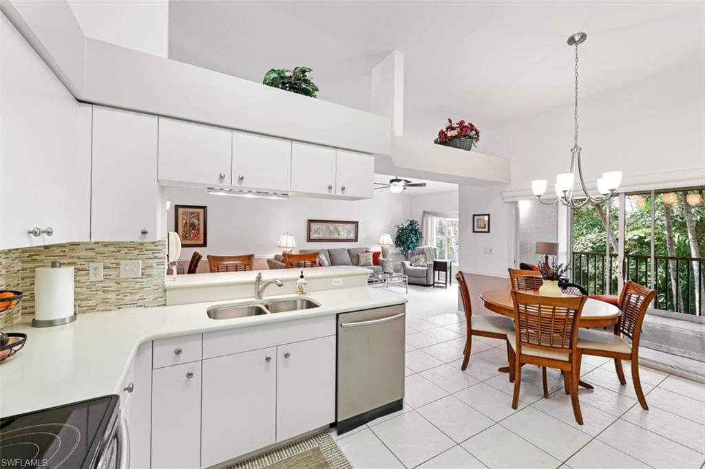 28730 Diamond DR 203 BONITA SPRINGS, FL 34134