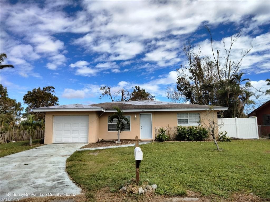 4847 Gloucester CT FORT MYERS, FL 33907