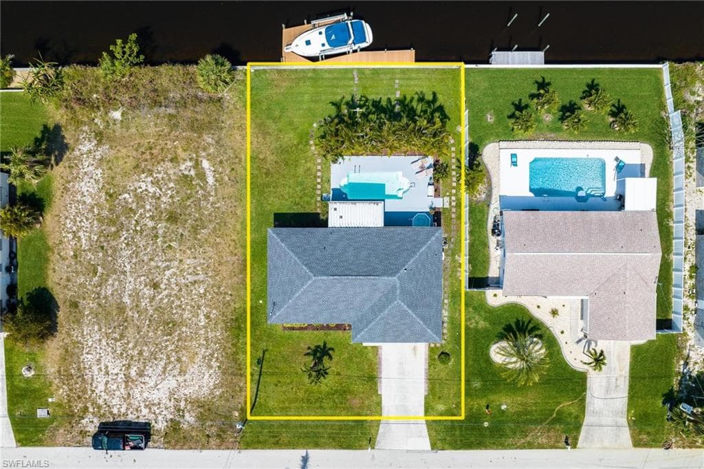1405 SE 29th TER CAPE CORAL, FL 33904