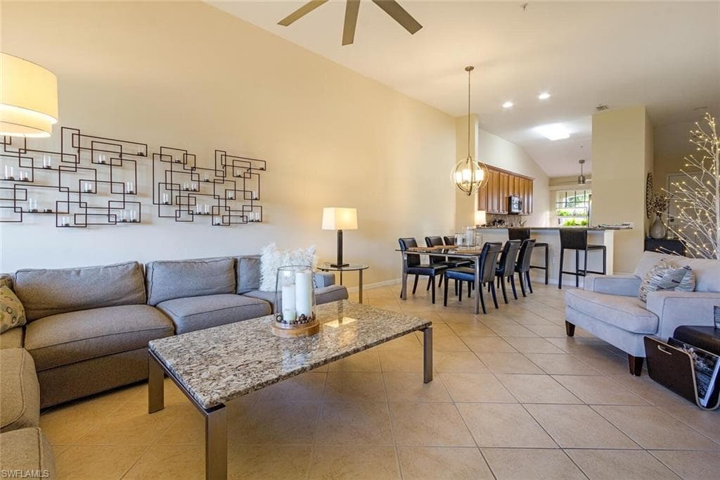 11101 Corsia Trieste WAY 201 BONITA SPRINGS, FL 34135