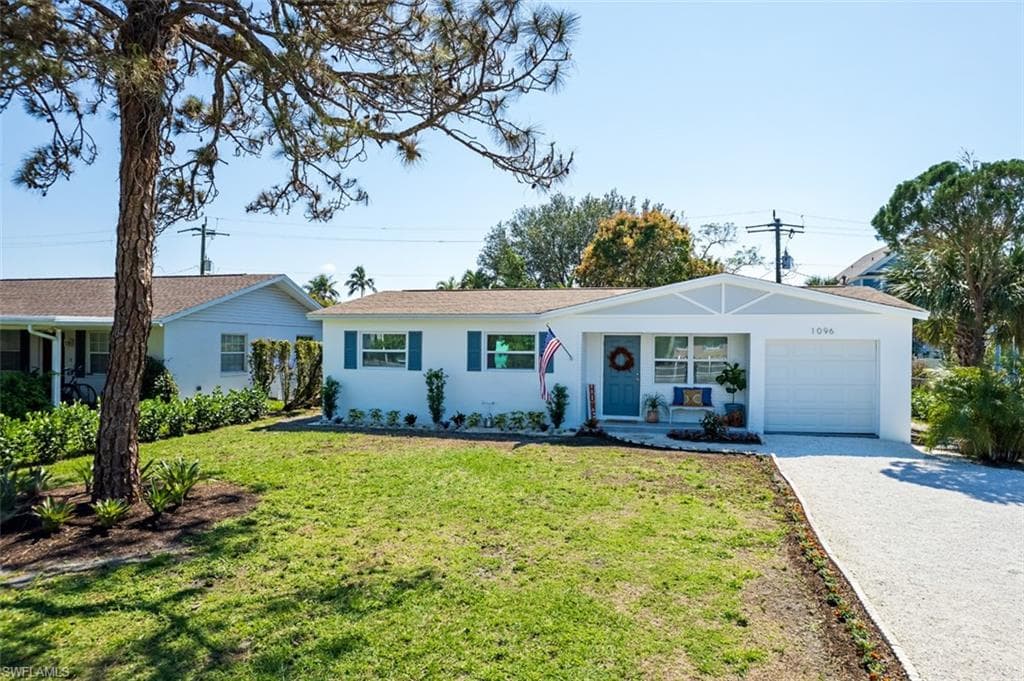 1096 Rordon AVE NAPLES, FL 34103