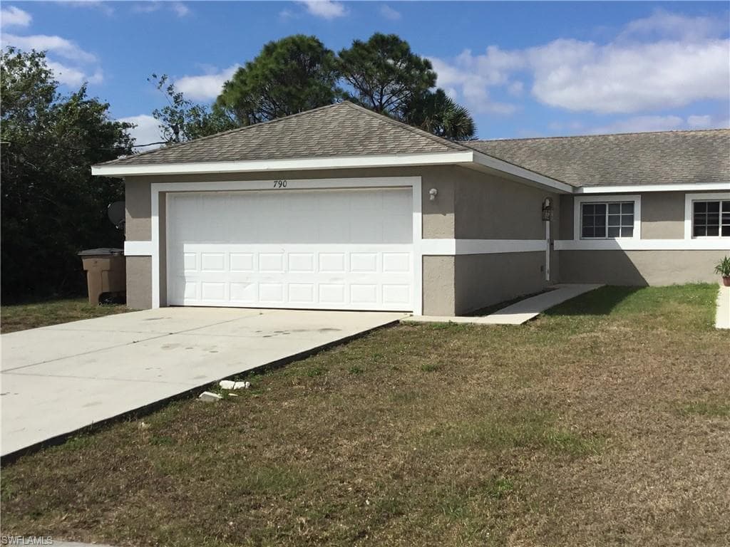 790 Holmes AVE LEHIGH ACRES, FL 33974