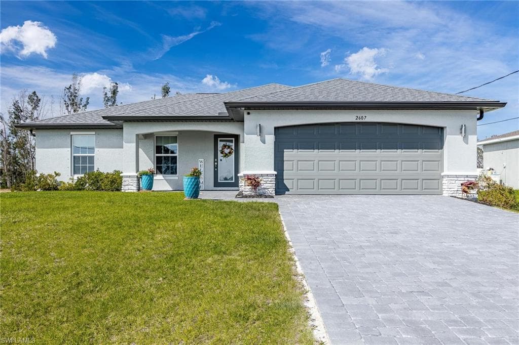 2607 NW 10th TER CAPE CORAL, FL 33993