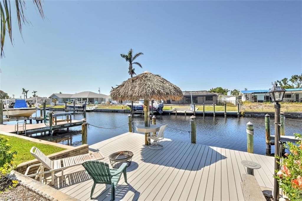 5240 SW 2nd PL CAPE CORAL, FL 33914