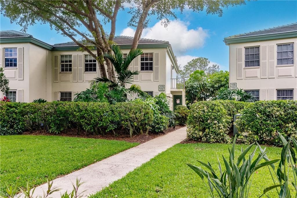 117 Bob O Link WAY 17B NAPLES, FL 34105