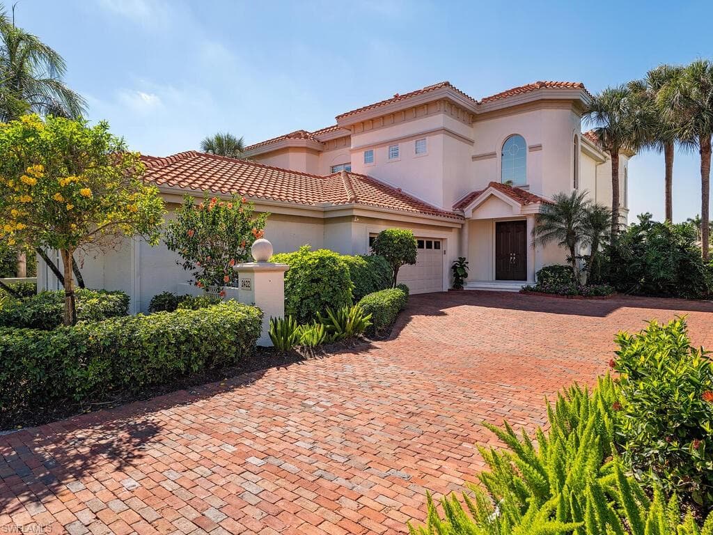 2422 Terra Verde LN 2422 NAPLES, FL 34105