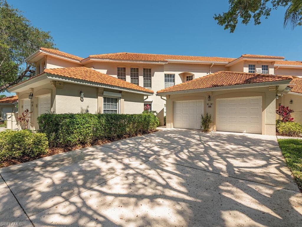 1190 Egrets Walk CIR 102 NAPLES, FL 34108