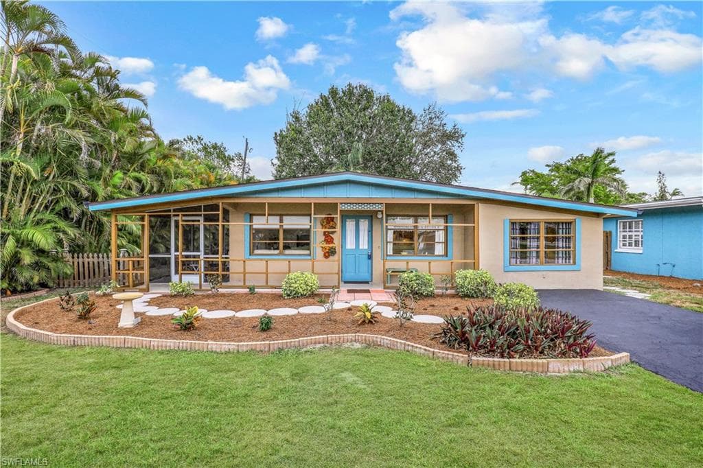 3760 12th ST N NAPLES, FL 34103