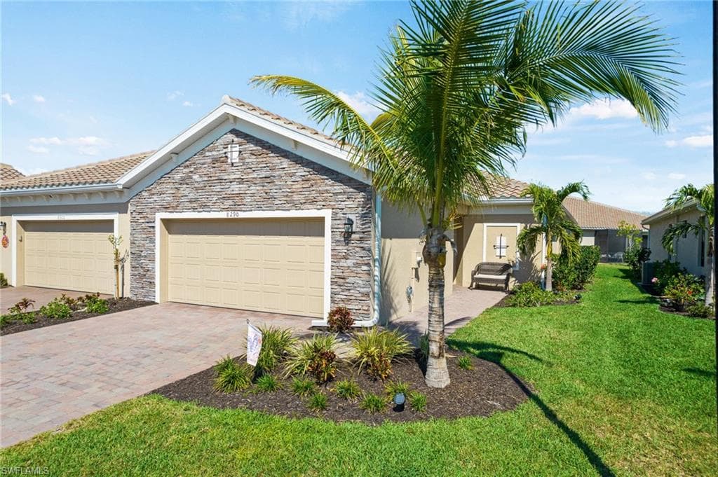 8290 Venetian Pointe DR FORT MYERS, FL 33908