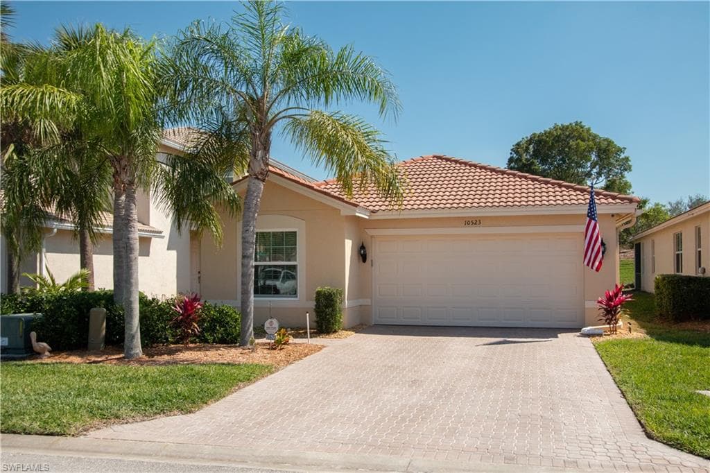 10523 Carolina Willow DR FORT MYERS, FL 33913