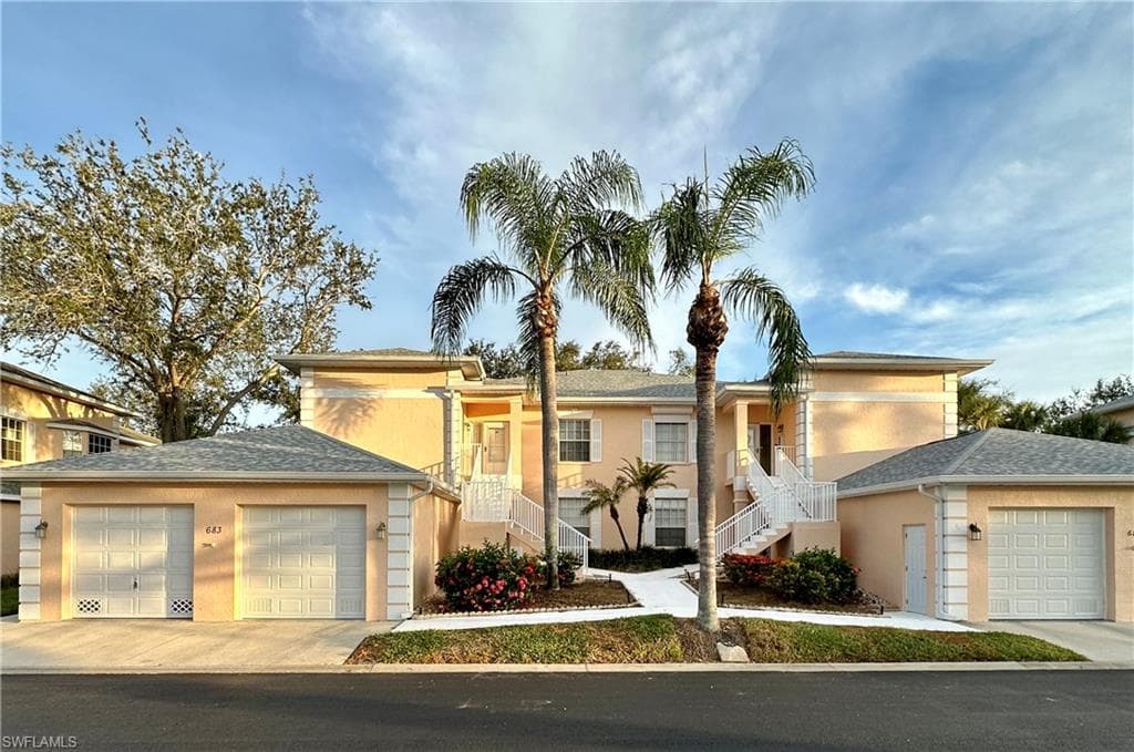 683 Wiggins Lake DR 201 NAPLES, FL 34110