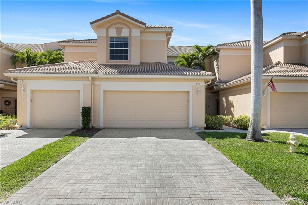 6060 Jonathans Bay CIR 402 FORT MYERS, FL 33908