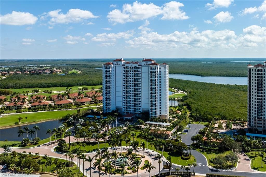 1060 Borghese LN 303 NAPLES, FL 34114