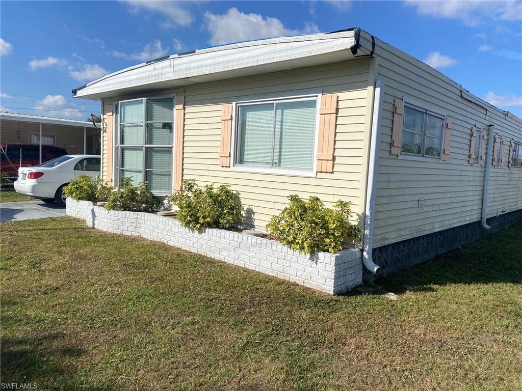 530 Sun Up ST NORTH FORT MYERS, FL 33917