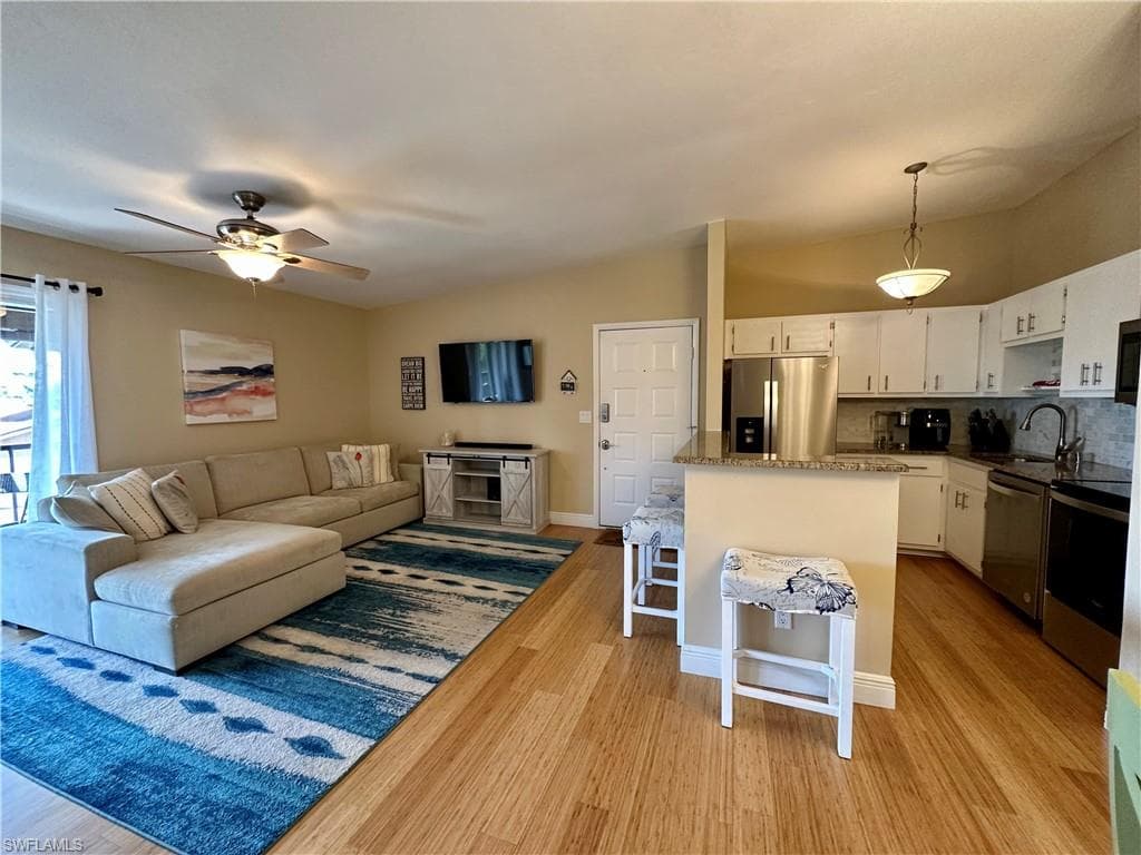 6490 Royal Woods DR 6 FORT MYERS, FL 33908