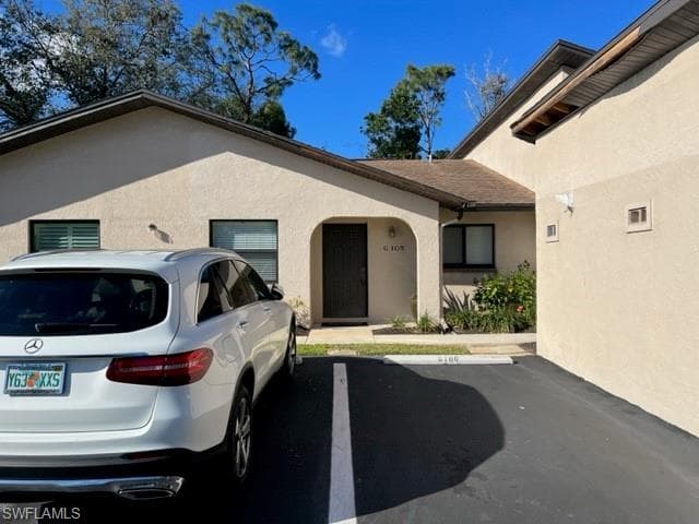 10121 Maddox LN 105 BONITA SPRINGS, FL 34135